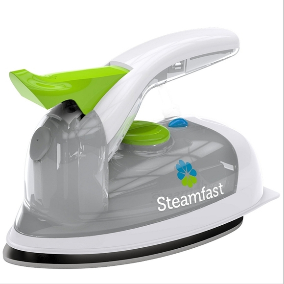 Compact steam iron - Picture 4 of 9
